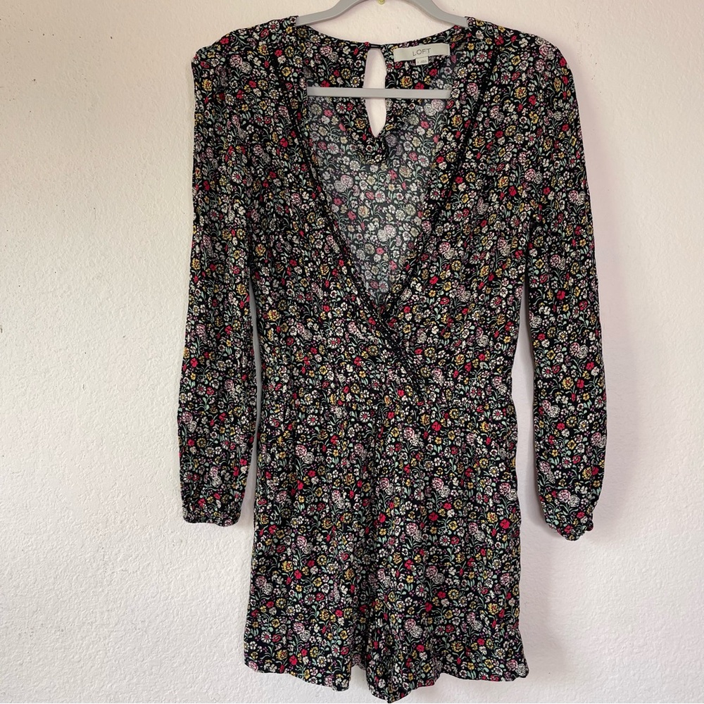 4/$20 Loft floral romper small